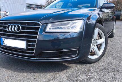 Audi A8 311.000 km 16.850 &euro; Köln 51145