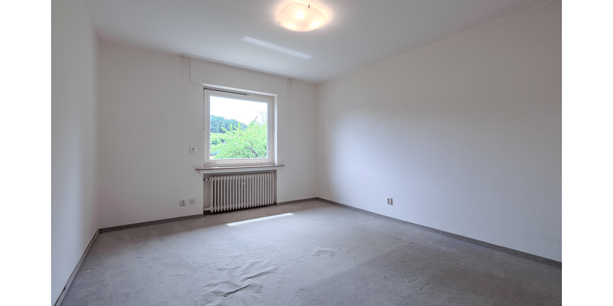 Einfamilienhaus mit Garten, Terrasse und Garage in Bonn-Niederholtorf - Einfamilienhaus Bonn / Niederholtorf Niederholtorf | Angebot:27119930