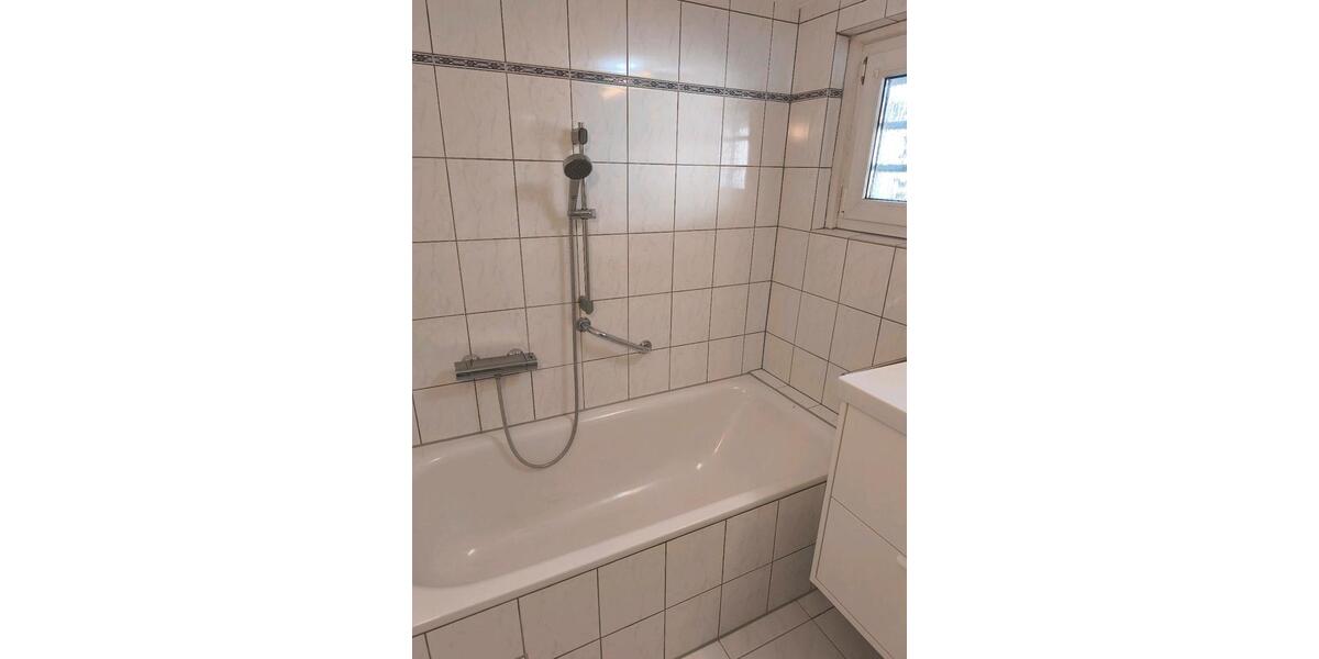Erdgeschoßwohnung Troisdorf - 3 Zimmer, 63 m&sup2;, 750&euro; | Angebot:25602111