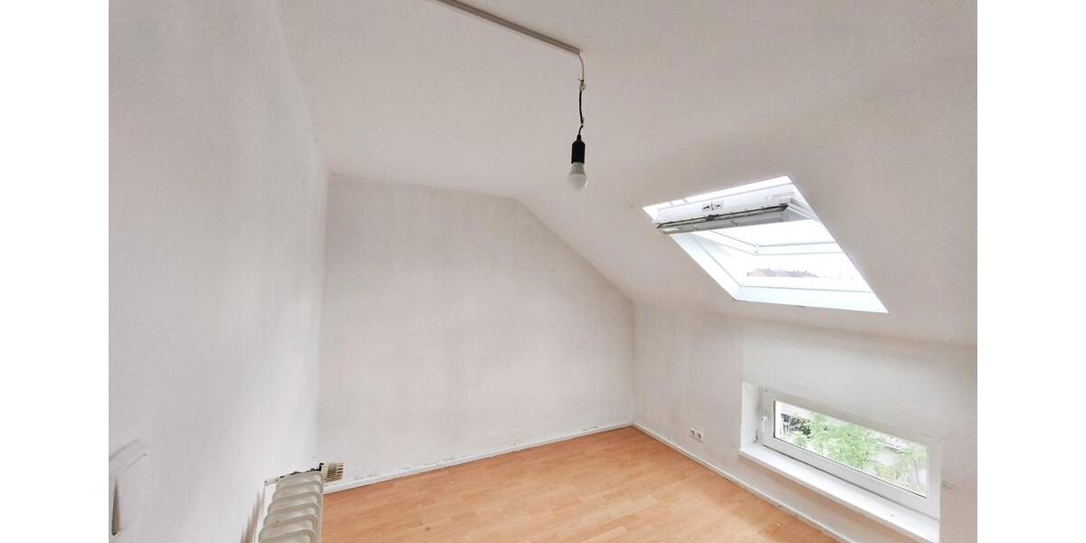 Etagenwohnung Düren Mariaweiler-Hoven - 4 Zimmer, 133 m&sup2;, 1.250&euro; | Angebot:26489416