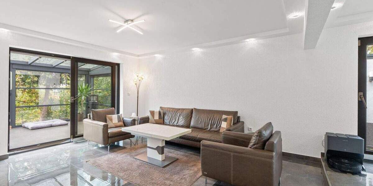 Einfamilienhaus Bergheim Hüchelhoven - 6 Zimmer, 180 m&sup2;, 850.000&euro; | Angebot:25737355