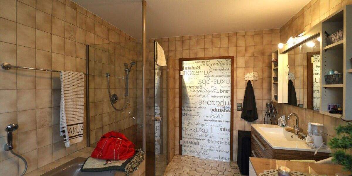 Mehrfamilienhaus, Wohnhaus Swisttal Heimerzheim - 6 Zimmer, 211 m&sup2;, 398.000&euro; | Angebot:25772205