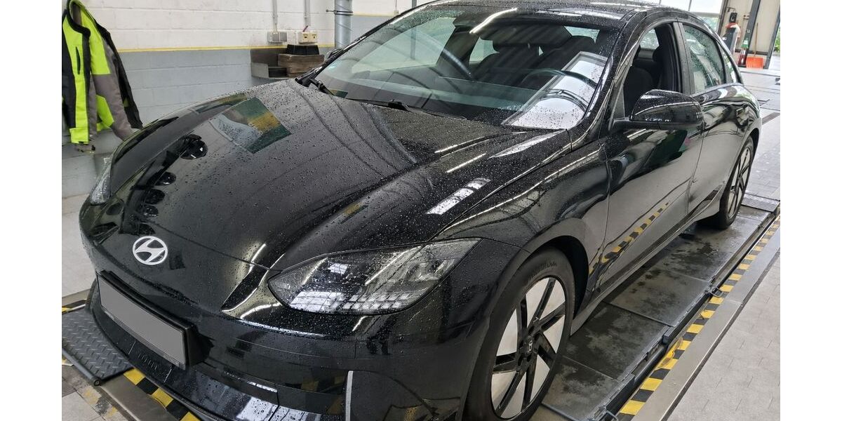 Hyundai IONIQ 6 42.200 km 23.490 &euro; Köln 50825