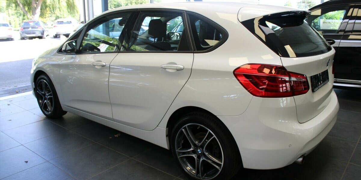 BMW 218 218i Active Tourer Advantage 58.050 km 14.980 &euro; Euskirchen 53881