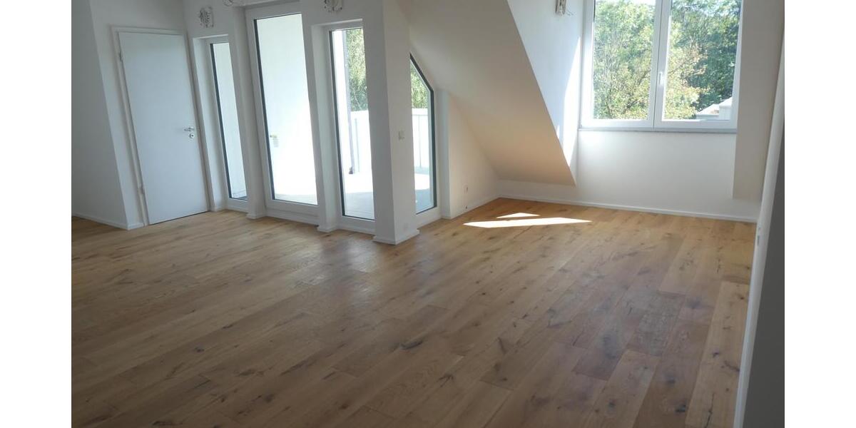 Neue Dachgeschosswohnung mit Flair im Energiesparhaus mit moderner Heiztechnik in Bonn - Dachgeschoßwohnung Bonn Dransdorf | Angebot:24049014