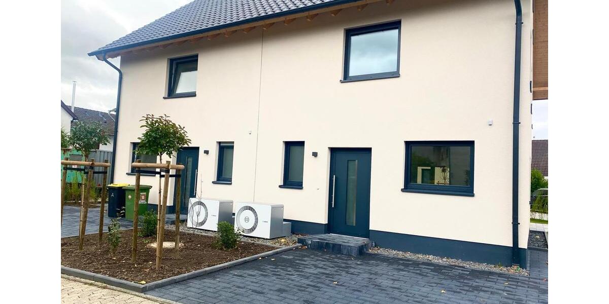 Doppelhaushälfte Lohmar - 4 Zimmer, 145 m&sup2;, 2.250&euro; | Angebot:26621599