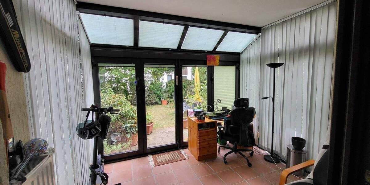 Etagenwohnung Bonn Lessenich - 3 Zimmer, 89 m&sup2;, 282.000&euro; | Angebot:25666938