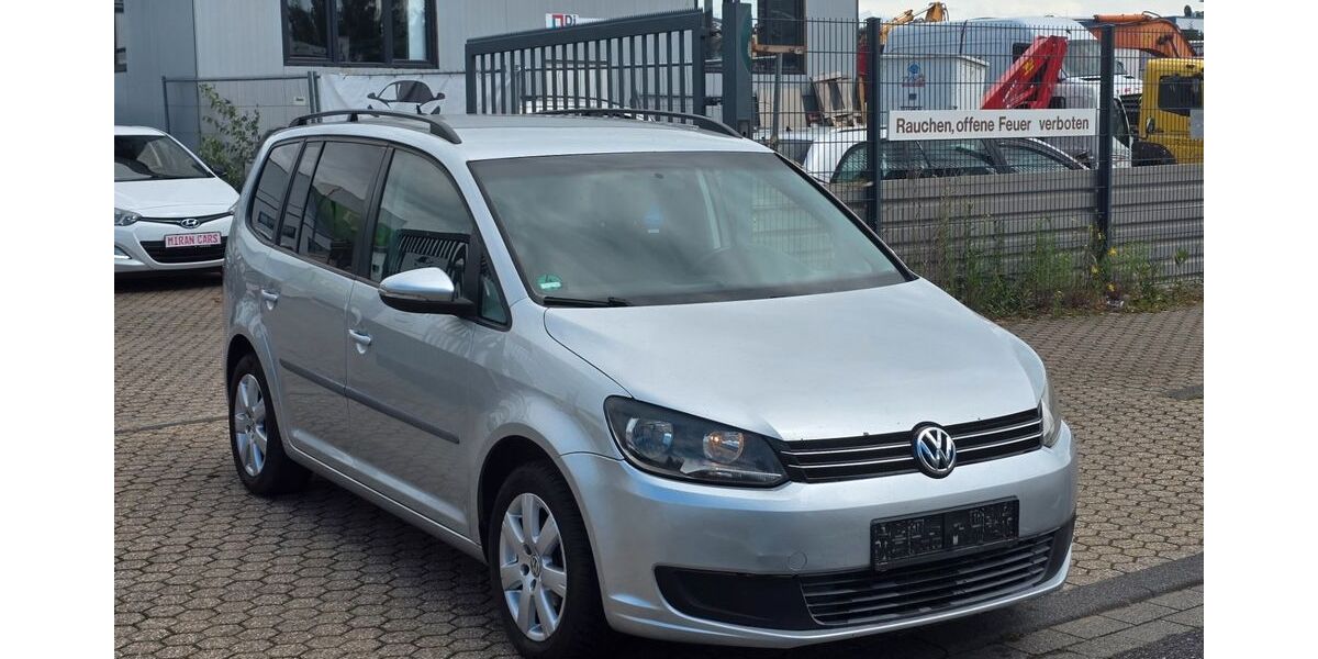 VW Touran 232.187 km 2.850 &euro; Düren 52353