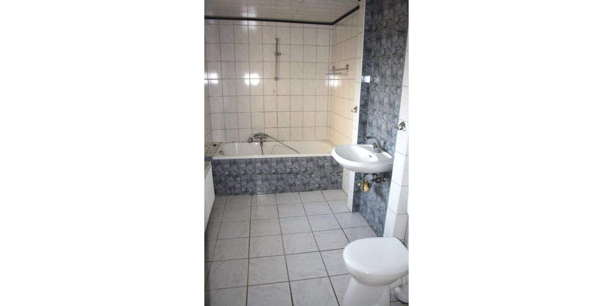 Einfamilienhaus Düren Merken - 6 Zimmer, 160 m&sup2;, 239.000&euro; | Angebot:25707096