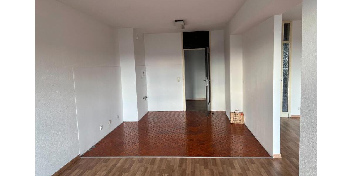 Etagenwohnung Bonn Auerberg - 4 Zimmer, 123 m&sup2;, 1.537&euro; | Angebot:26625119