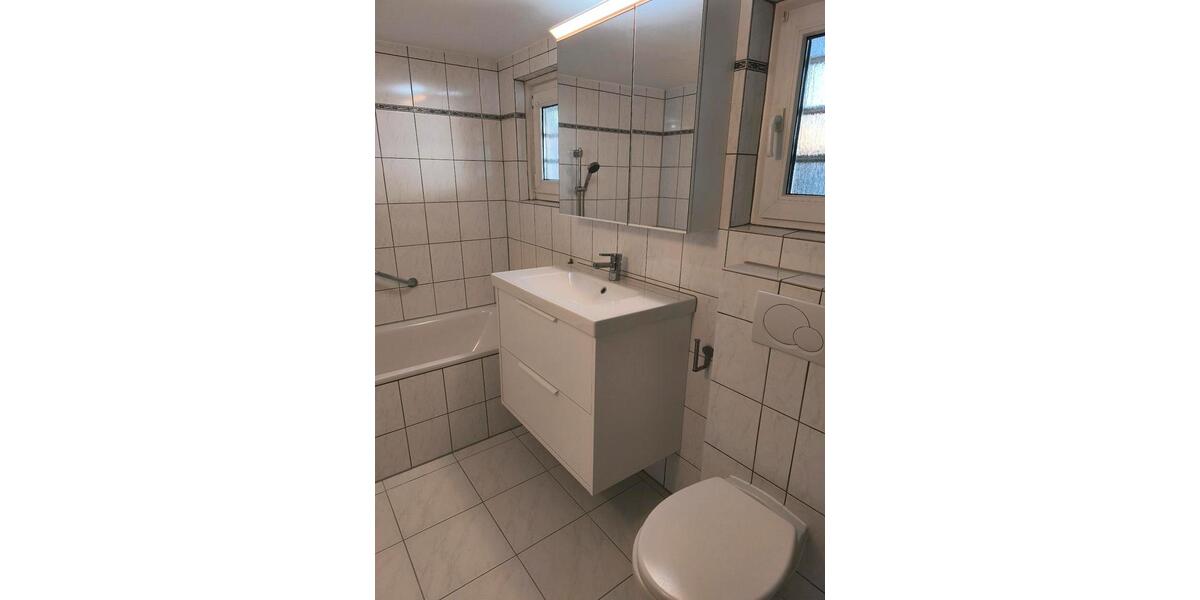 Erdgeschoßwohnung Troisdorf - 3 Zimmer, 63 m&sup2;, 750&euro; | Angebot:25602111