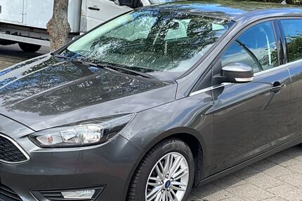Ford Focus 129.000 km 5.590 &euro; koeln 51105
