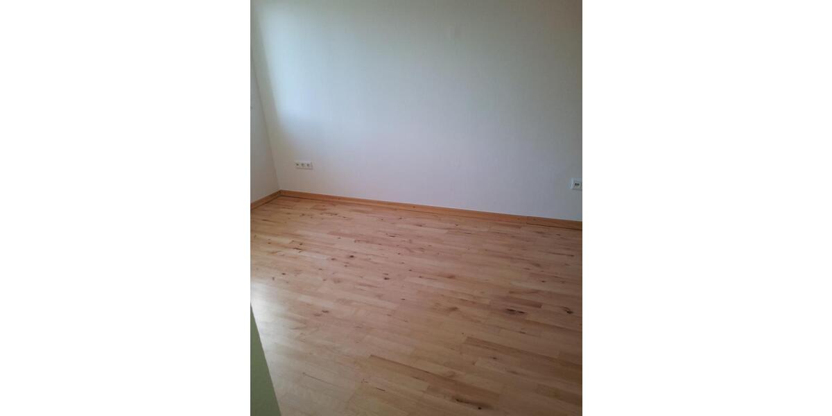 Etagenwohnung Zülpich - 4 Zimmer, 93 m&sup2;, 780&euro; | Angebot:25947637