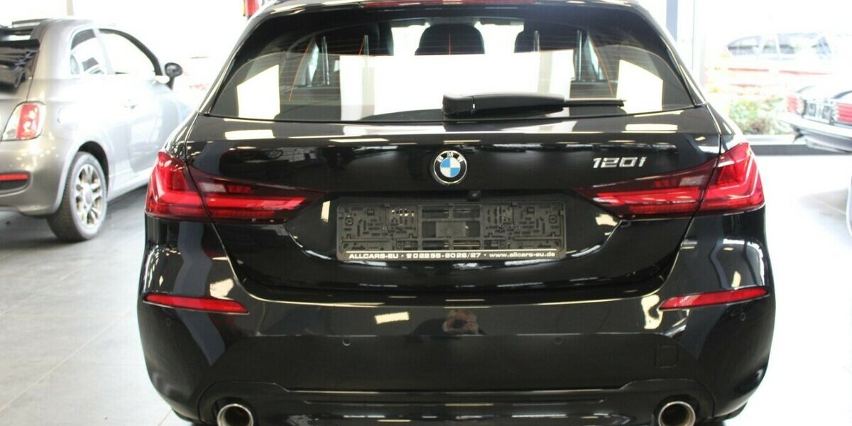 BMW 120i Aut. Sport Line 25.020 km 24.980 &euro; Euskirchen 53881