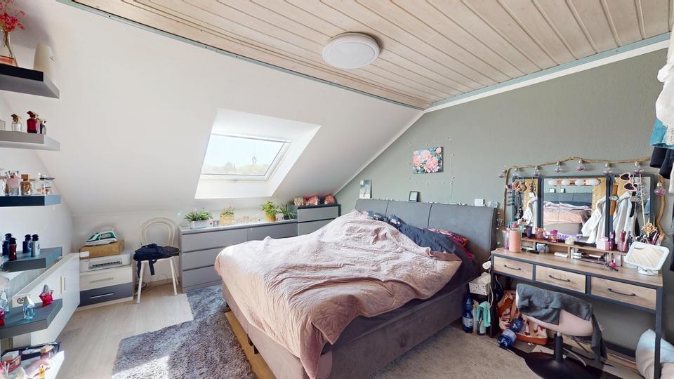 Dachgeschoßwohnung Brühl - 2 Zimmer, 51 m&sup2;, 470&euro; | Angebot:26679296