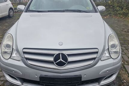 Mercedes-Benz R 320 213.000 km 4.500 &euro; Bonn 53179