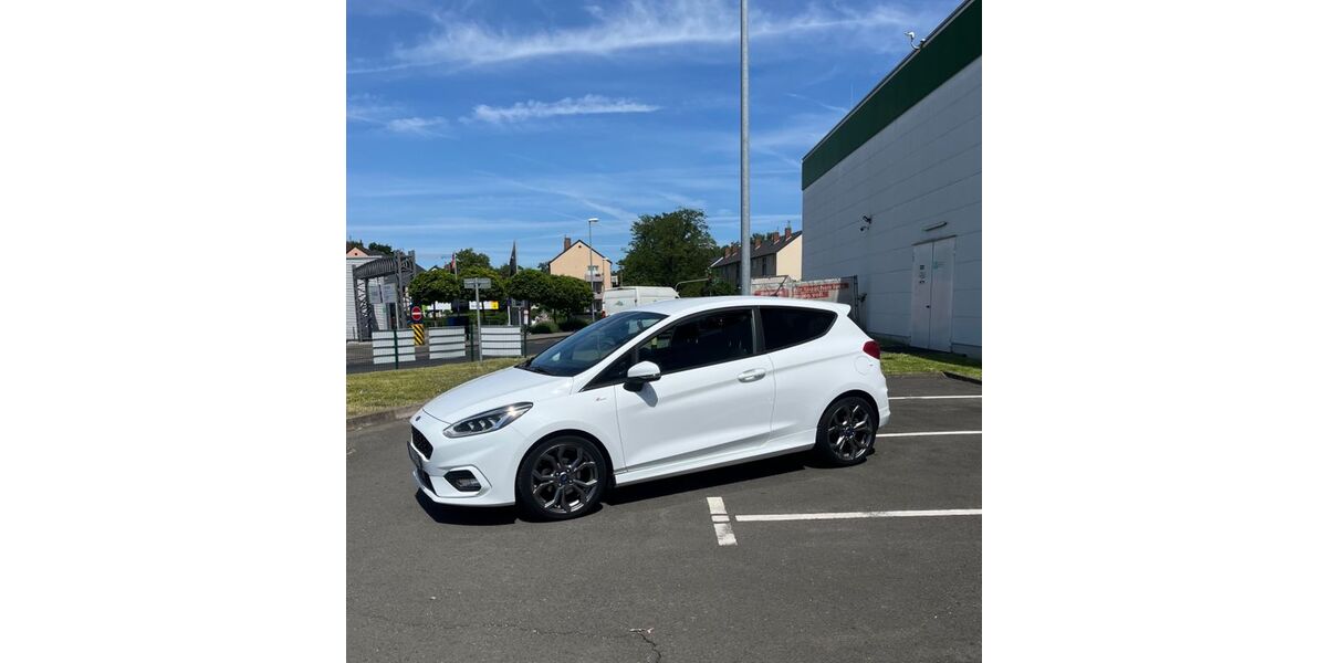 Ford Fiesta 89.671 km 8.900 &euro; Köln 50939