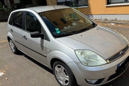 Ford Fiesta 169.000 km 1.990 &euro; Bonn 53115