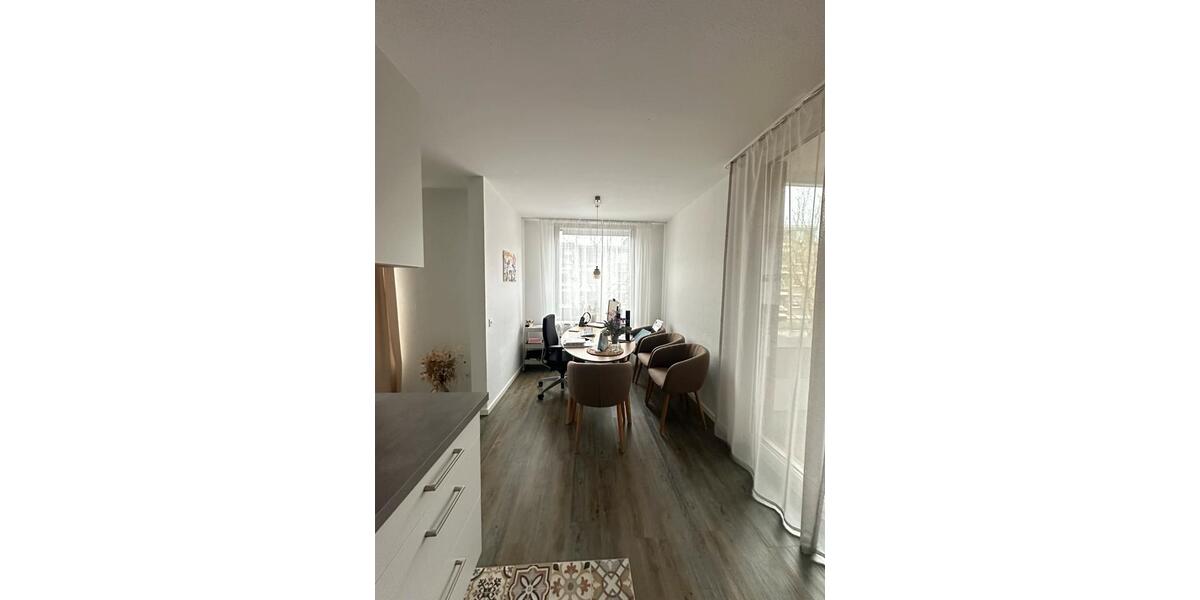 Etagenwohnung Köln Nippes - 2 Zimmer, 72 m&sup2;, 1.950&euro; | Angebot:25968674