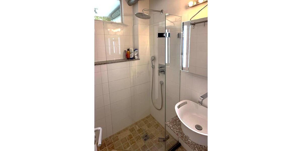 Villenviertel Neustadt-Nord außergewöhnliche 2- bis 3-Zimmer Wohnung, ca. 100 m² große Terrasse und Stellplatz - Terrassenwohnung Köln Innenstadt | Angebot:26664145