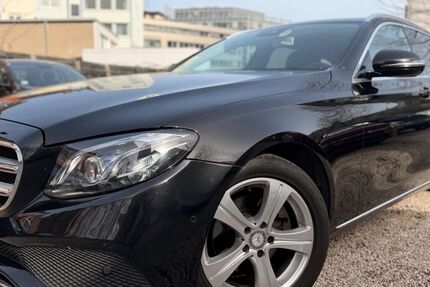 Mercedes-Benz E 220 290.000 km 10.950 &euro; Köln 50674