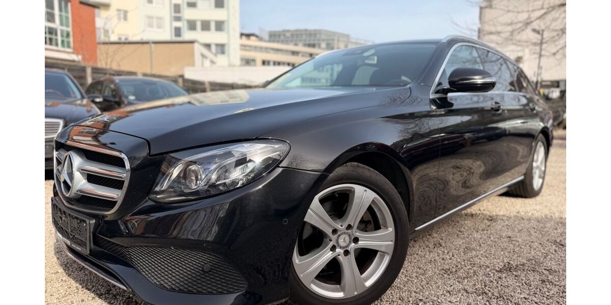 Mercedes-Benz E 220 290.000 km 10.950 &euro; Köln 50674