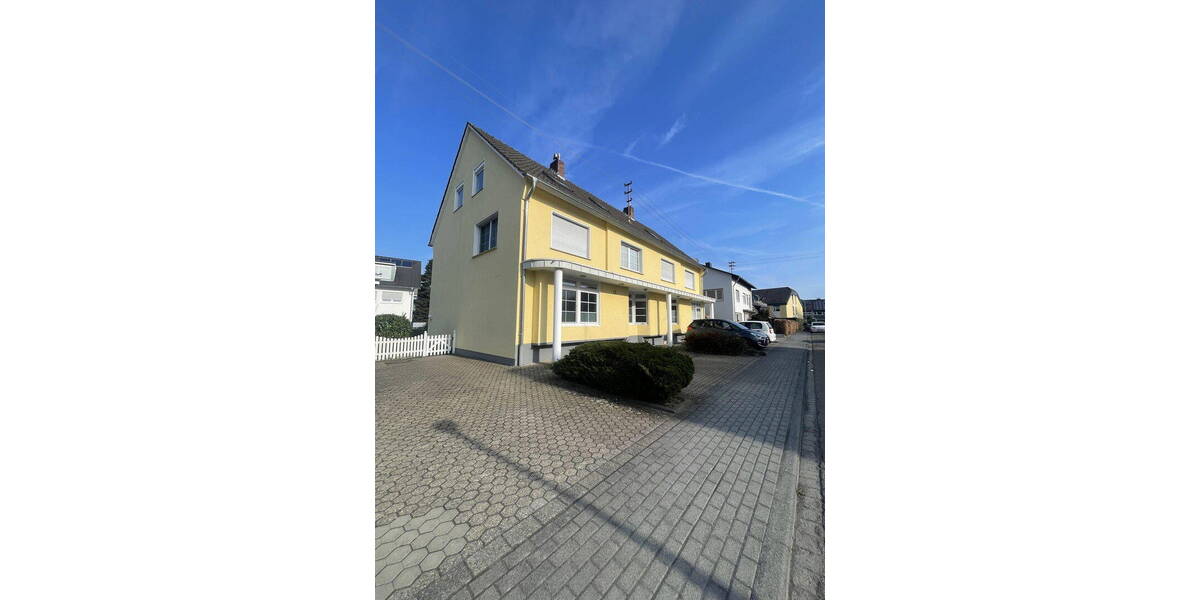 Etagenwohnung Sankt Augustin - 2 Zimmer, 79 m&sup2;, 990&euro; | Angebot:25944652