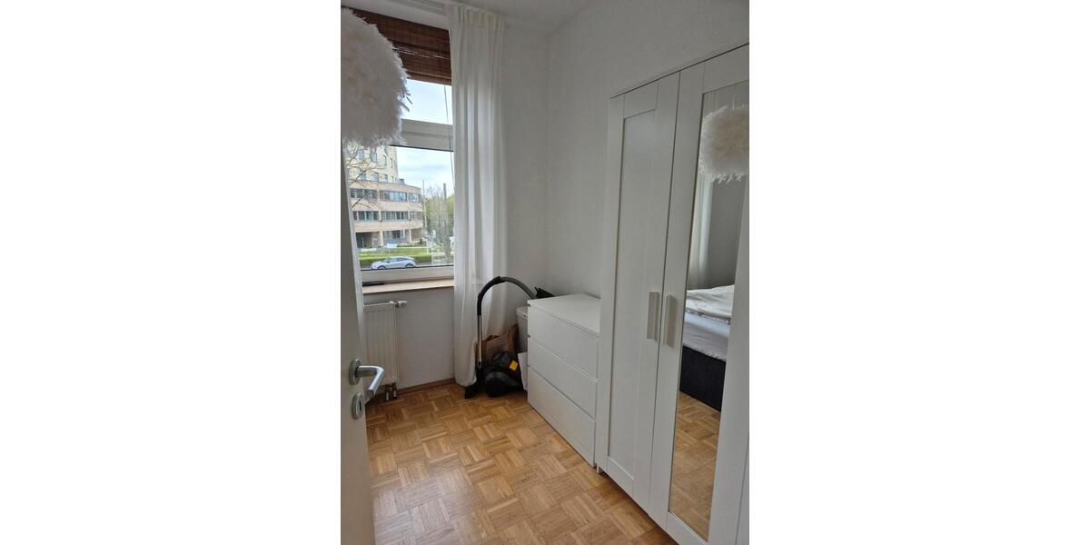Etagenwohnung Bonn - 2 Zimmer, 35 m&sup2;, 561&euro; | Angebot:26041013