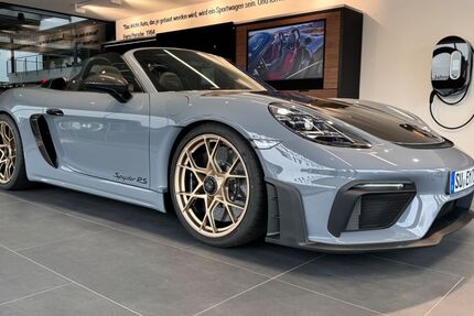 Porsche Boxster 2.300 km 152.900 &euro; Bornheim 53332
