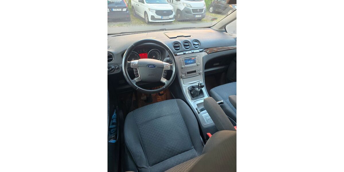 Ford Galaxy 233.000 km 5.980 &euro; Köln 51063