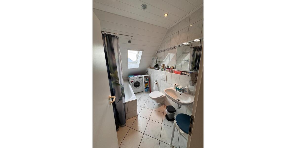 Dachgeschoßwohnung Hürth - 2 Zimmer, 59 m&sup2;, 229.000&euro; | Angebot:26511047