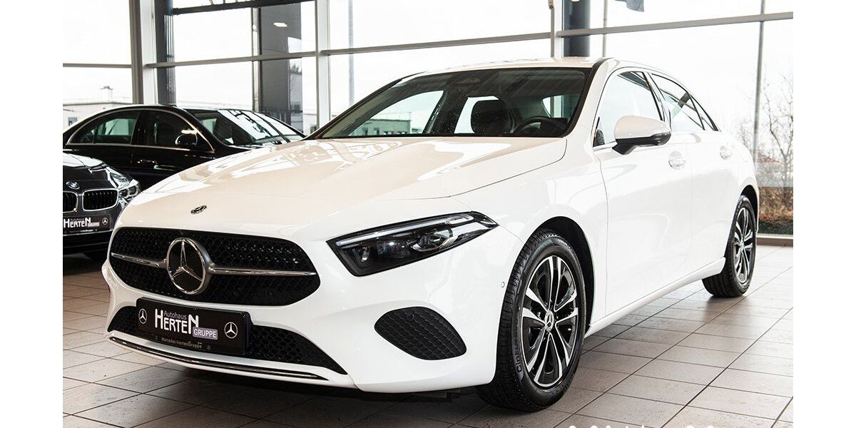 Mercedes-Benz A 200 7.955 km 33.300 &euro; Mechernich 53894