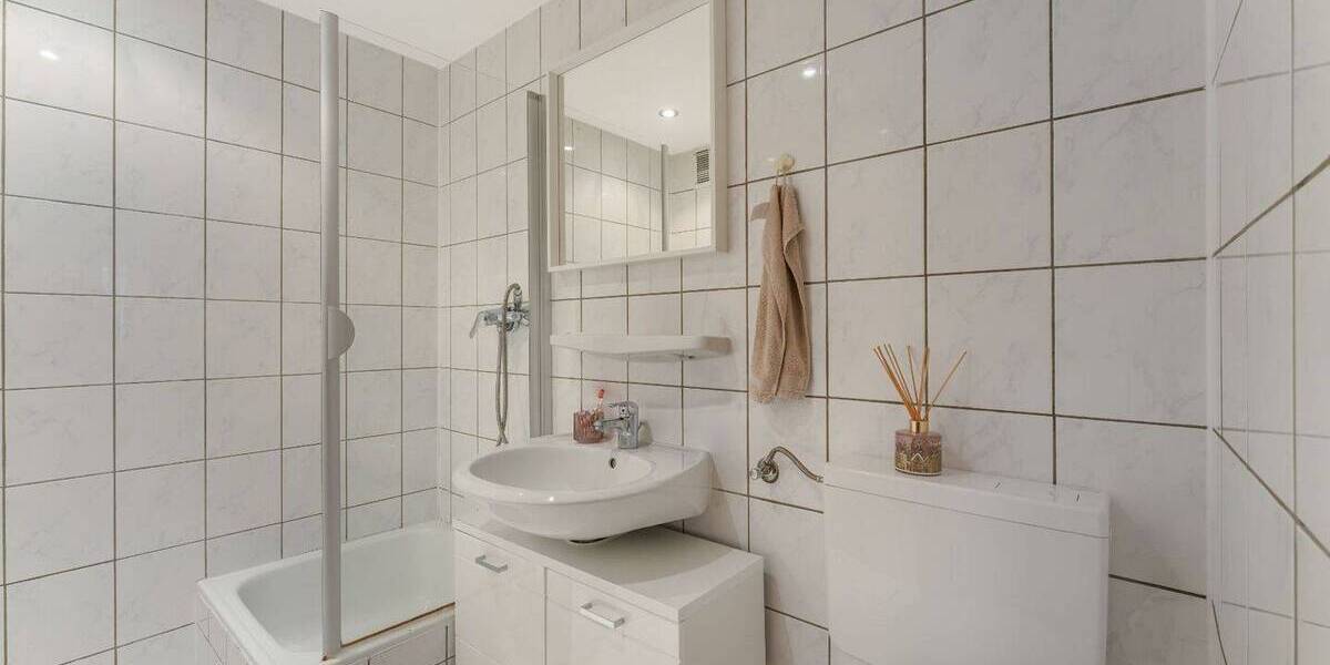 Etagenwohnung Bergheim Ahe - 4 Zimmer, 100 m&sup2;, 120.000&euro; | Angebot:26117669