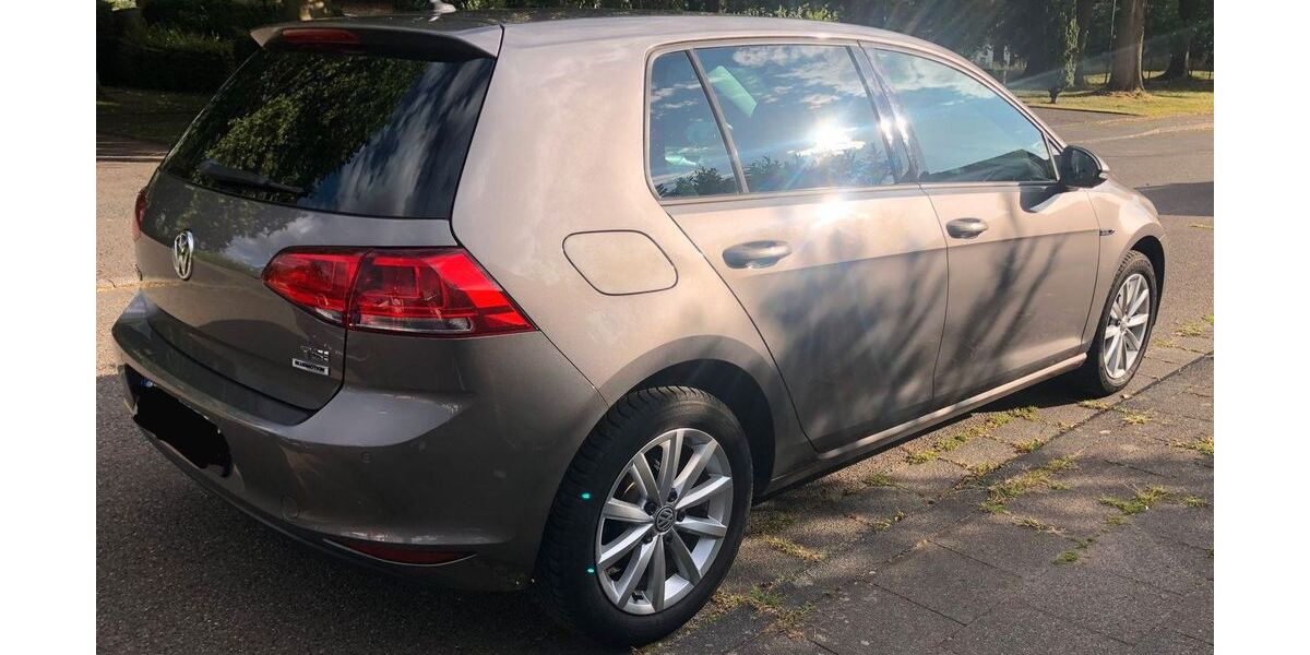 VW Golf 77.306 km 12.900 &euro; Sankt Augustin 53757