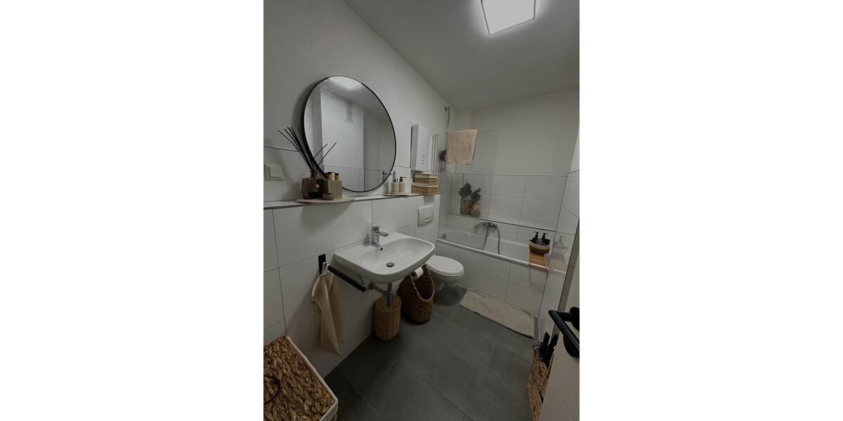 Etagenwohnung Köln Chorweiler - 3 Zimmer, 88 m&sup2;, 1.300&euro; | Angebot:25106579