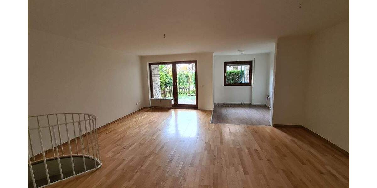 Etagenwohnung Hürth Efferen - 3 Zimmer, 109 m&sup2;, 1.200&euro; | Angebot:25705864