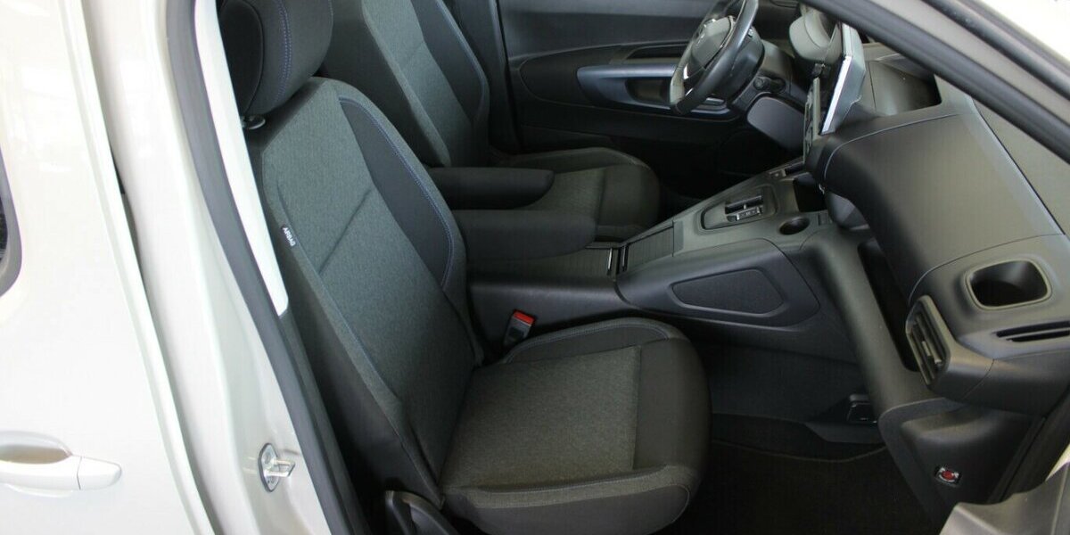 Peugeot e-Rifter Elektro L1 Allure Pack 12.978 km 21.980 &euro; Euskirchen 53881