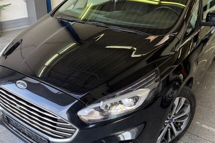 Ford S-Max 152.379 km 18.799 &euro; Köln 50829