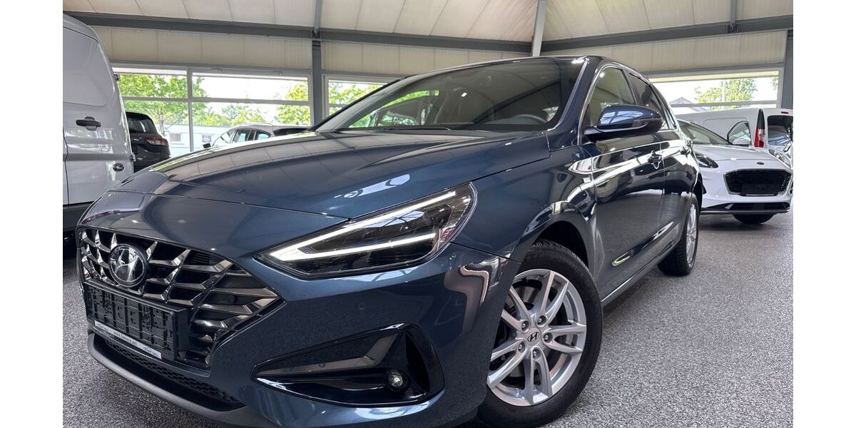 Hyundai i30 57.164 km 16.980 &euro; Troisdorf 53842