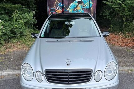 Mercedes-Benz E 240 195.000 km 5.500 &euro; Leverkusen 51373