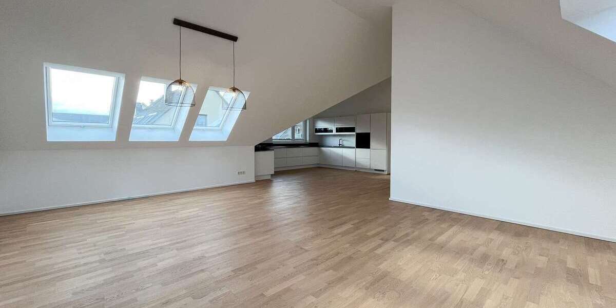 Etagenwohnung Siegburg - 3 Zimmer, 126 m&sup2;, 1.750&euro; | Angebot:25879752