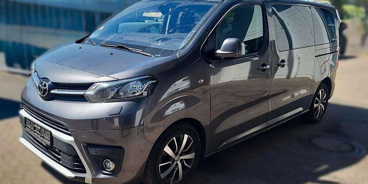 Toyota Proace 148.000 km 19.999 &euro; Köln 51107