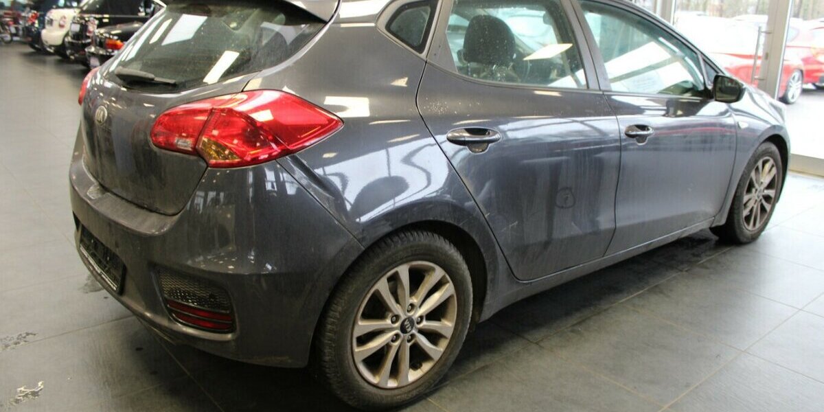 Kia Ceed 1.4 CVVT Edition 7 90.520 km 10.780 &euro; Euskirchen 53881