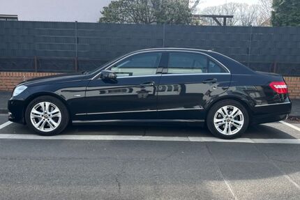Mercedes-Benz E 250 91.000 km 17.400 &euro; Köln 51069