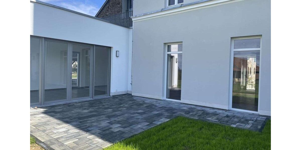 Einfamilienhaus Lohmar - 5 Zimmer, 219 m&sup2;, 2.737&euro; | Angebot:24589822