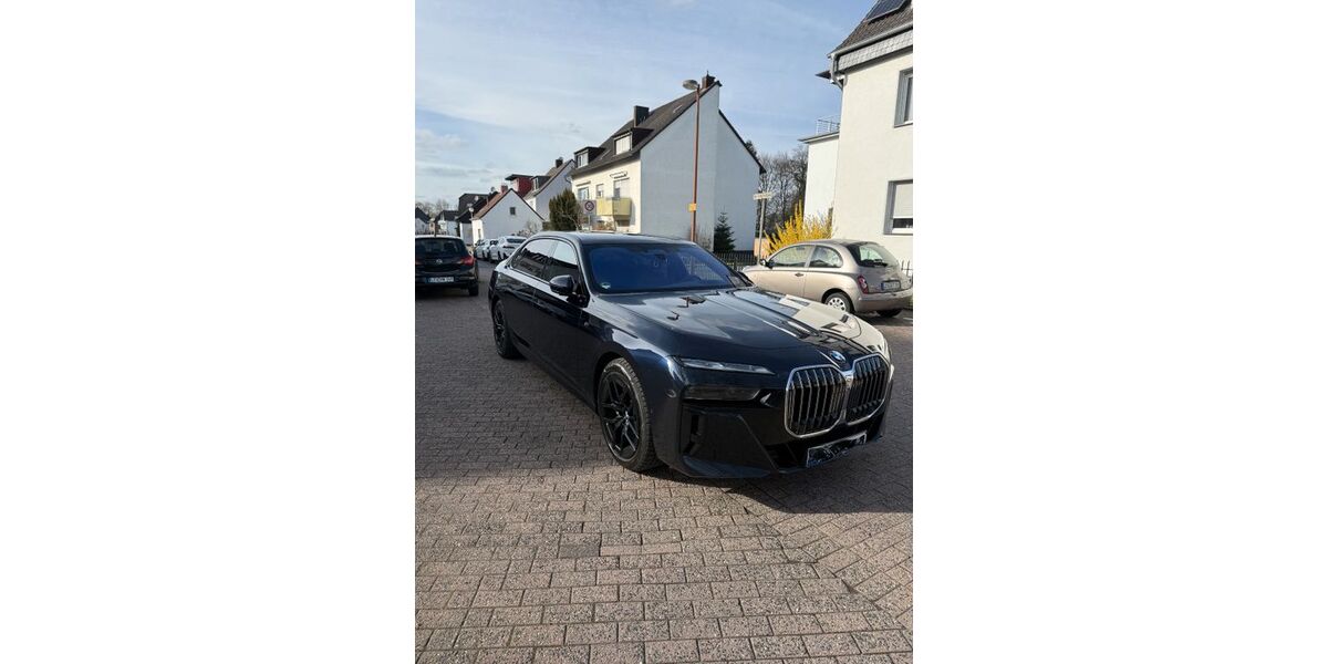 BMW 740 111.200 km 80.000 &euro; Leverkusen 51375