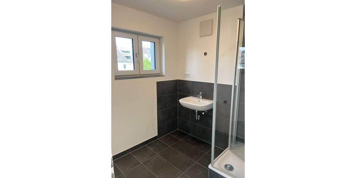 Etagenwohnung Siegburg Dreesch - 2 Zimmer, 71 m&sup2;, 990&euro; | Angebot:25909104