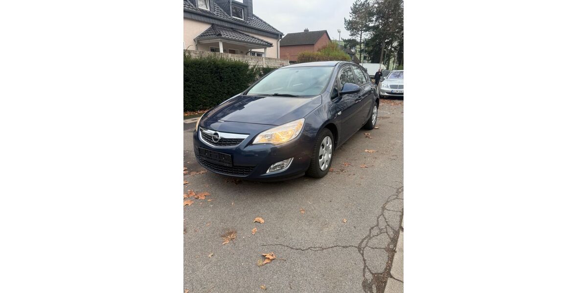 Opel Astra 143.820 km 4.400 &euro; Köln 51107