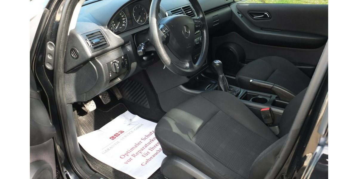 Mercedes-Benz A 160 KLIMAANLAGE SITZHEIZUNG orig 79.855 km ! 81.695 km 7.408 &euro; Köln 50858