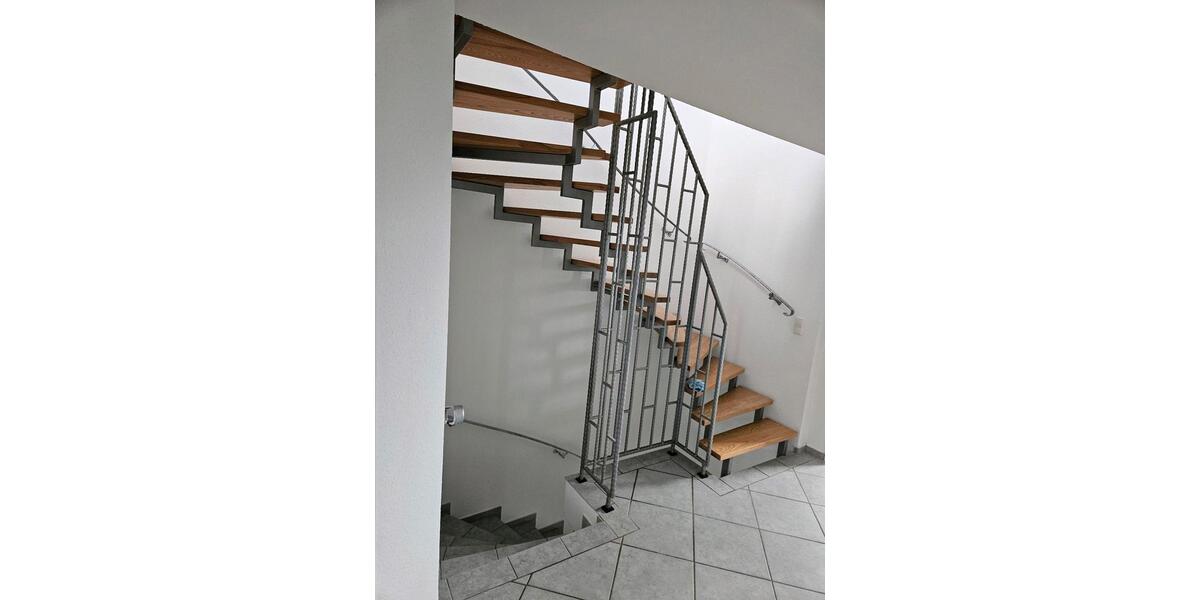 Reihenhaus Zülpich - 4 Zimmer, 140 m&sup2;, 1.450&euro; | Angebot:25297587